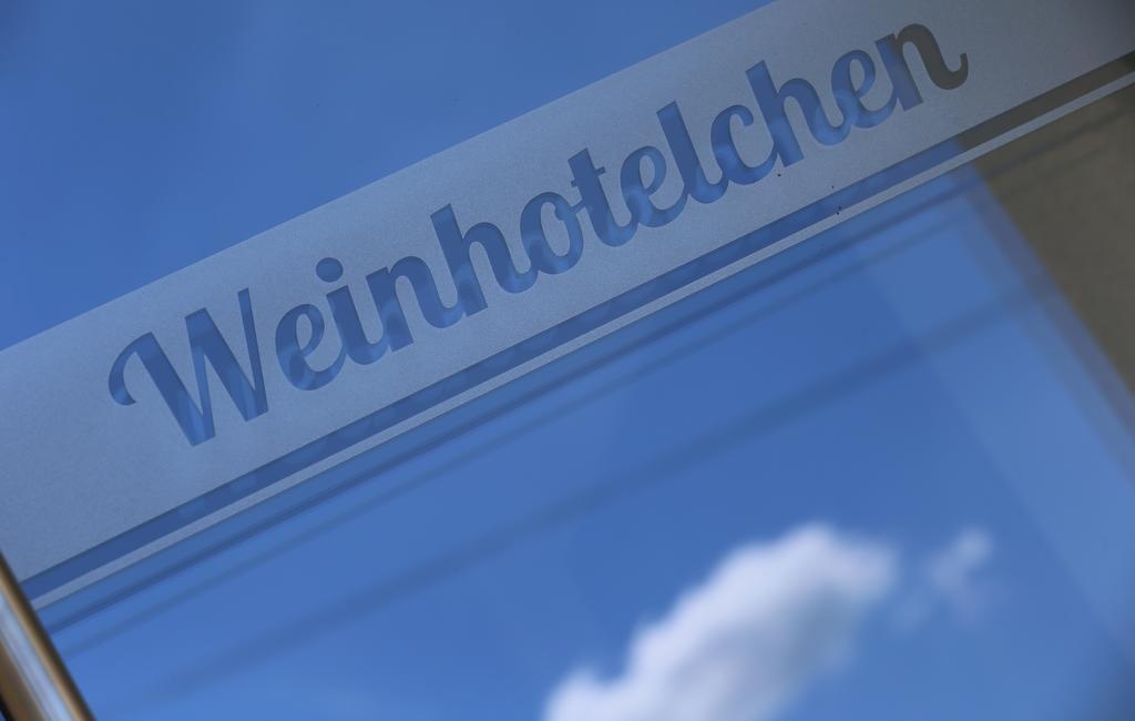Ernst Cluesserath Weingut & Weinhotelchen Trittenheim Exterior foto